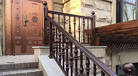 關(guān)于鋼制隔熱防火門的性能特點(diǎn)